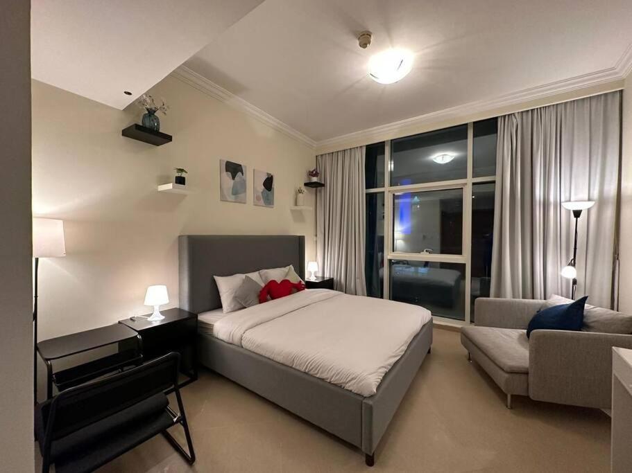 Serenity View: Modern 1BR in Dubai Marina Exterior photo